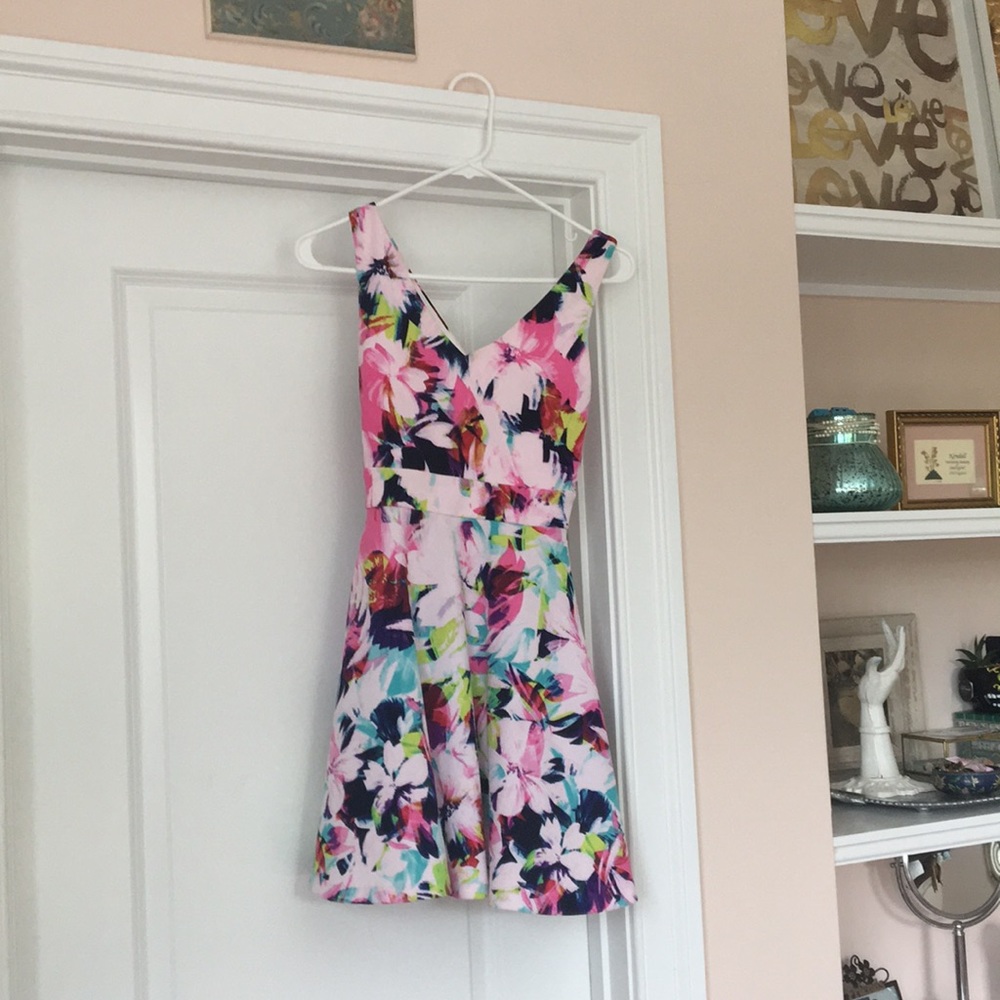 Gorgeous floral summer time dress by Aqua!